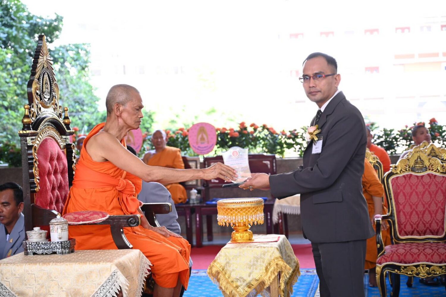 ภาควิชาบริหารการศึกษา มจร. มอบโล่เกียรติคุณ “เพชรบริหารการศึกษา” ยกย่องผู้ทรงคุณค่าด้านนวัตกรรมทางการศึกษา